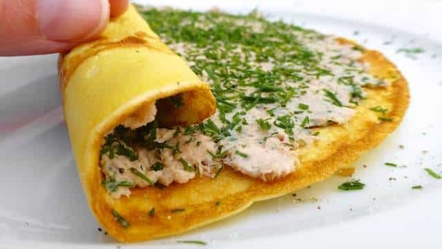 Here's a fun appetizer to make ahead: hearty crepes and canned tuna appetizer roll ups... perfect for your next garden party!