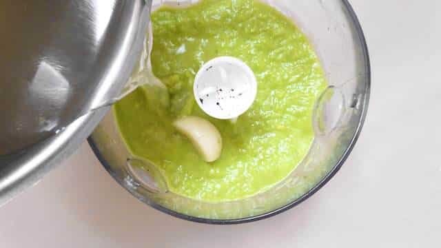 My chilled cilantro, sweet corn and avocado soup: call it a green gazpacho or a cold appetizer soup... Very easy to make in advance!