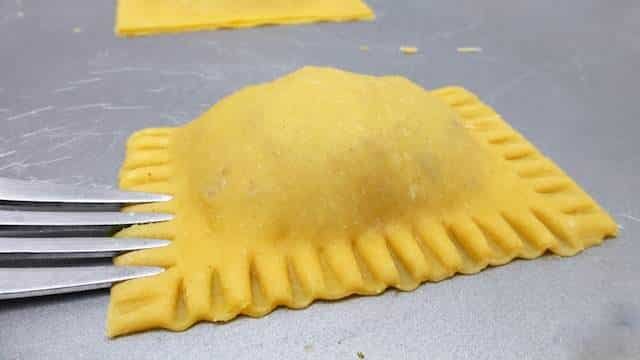 My fresh beef ravioli recipe from scratch with thyme oil... I’m always amazed by how little effort it takes to prepare fresh pasta!