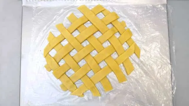 My best apple pie recipe ever: sugary baked soft apples in a crunchy homemade pie crust... A classic pie made from scratch!