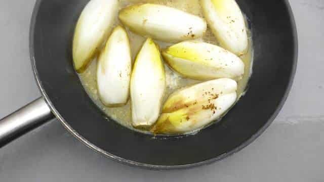How about some super soft and smooth Belgian braised endives with butter, brown sugar and vinegar... This is such a delicacy!