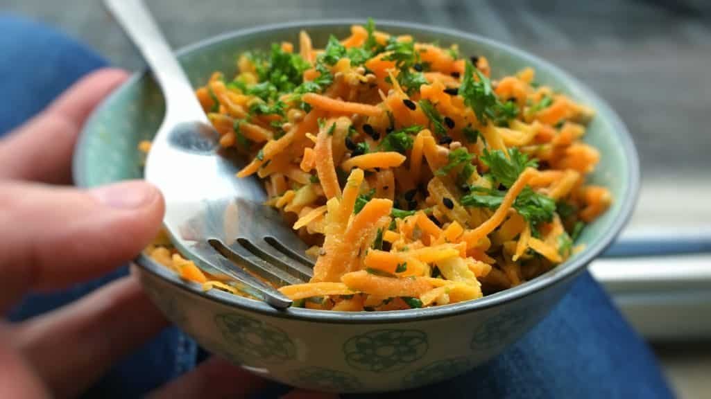 A bowlful of hot buttery braised mustard carrots! Serve these carrots warm as a spicy side dish or cold as a tasty lunch salad...