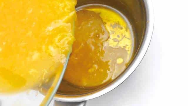 Zesty spaghetti with buttery orange and canned sardines recipe... Sunny, fresh and delicious! You are in for a real surprise...