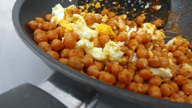 This is such an easy egg and chickpea salad recipe with boiled eggs and red curry, a great side for lamb or pork chops...