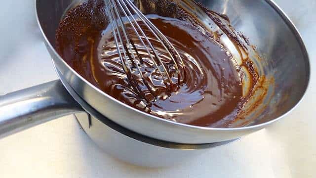 Sweet chocolate truffle recipe: easy to make coffee flavored chocolate truffles coated with cocoa... A great homemade gift!