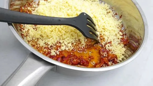 Turkish kisir: a delicious couscous salad recipe with tomato paste and fresh herbs... a great alternative for classic tabbouleh!