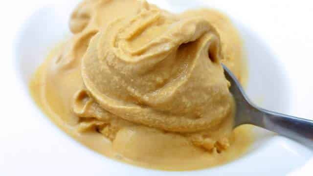 Is this a sweet and salty dessert? Then I am definitely in! This dulce de leche ice cream is so easy to make, believe me.