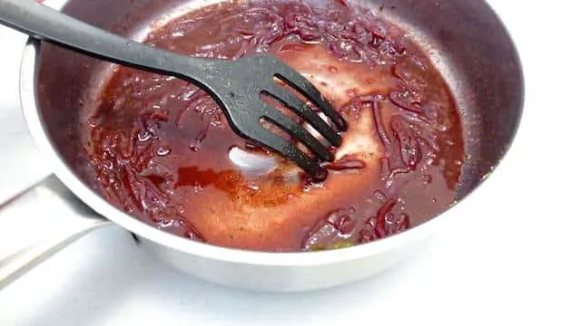 Succulent marchand de vin wine sauce, a traditional French steak sauce recipe with fresh shallots and red wine... Delicious!