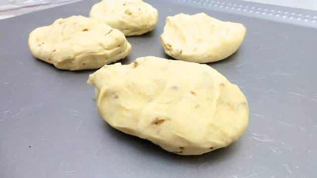 This naan bread recipe is perfect! I made it numerous times and it never failed. Result: a gorgeously crunchy, flavorful and light bread!