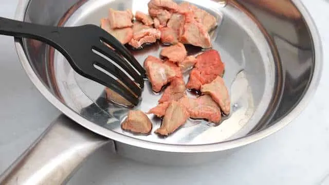 Best Thai Black Pepper Steak Recipe This delicious Thai pepper steak recipe is a spicy Thai beef stir fry and a great alternative for your next steak dinner!