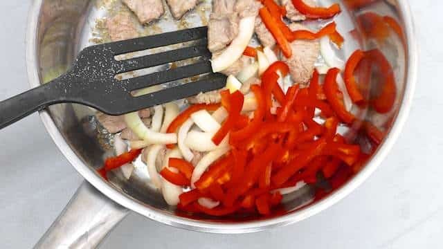 This delicious Thai pepper steak recipe is a spicy Thai beef stir fry and a great alternative for your next steak dinner!