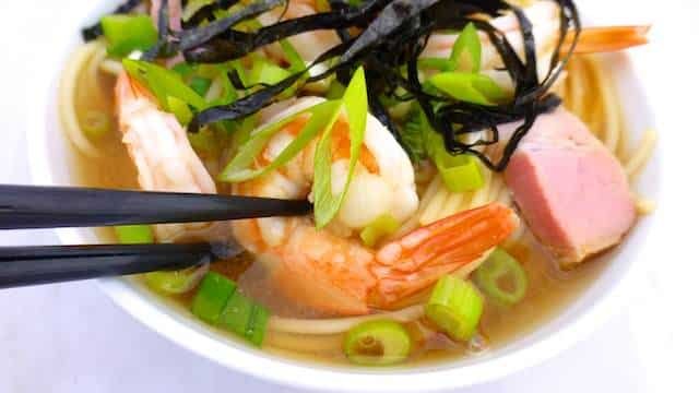 Easy Prawn Miso Soup with Noodles Prawn miso soup with noodles, spring onion and pork belly! What a savory Japanese style lunch... God, there's so much to do with miso paste!
