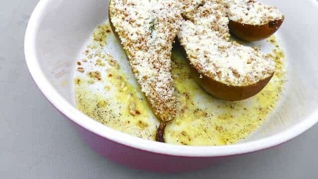 Roasted Pears: soft pears topped with crumbled pecan nuts and parmesan cheese! What a great Thanksgiving side dish this is!