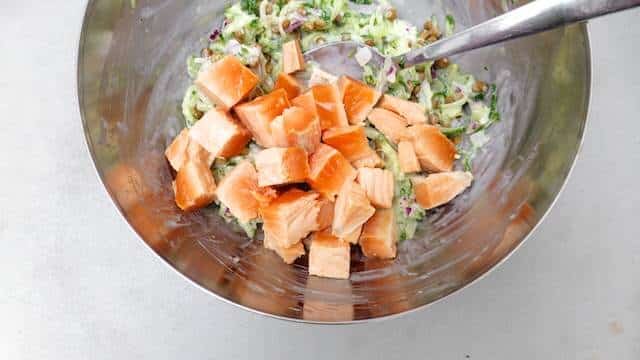 My leftover cooked salmon salad Recipe with cucumber, yogurt, lentils and mint! This is a fresh and wholesome lunch salad!