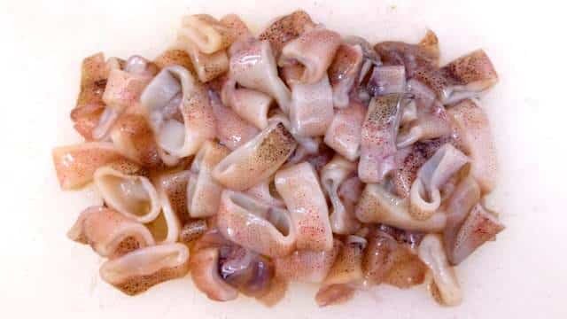 Love it or hate it. But I think squid ink pasta rocks! This is a pretty powerful pasta recipe. That squid flavor really hits your palate like mad.