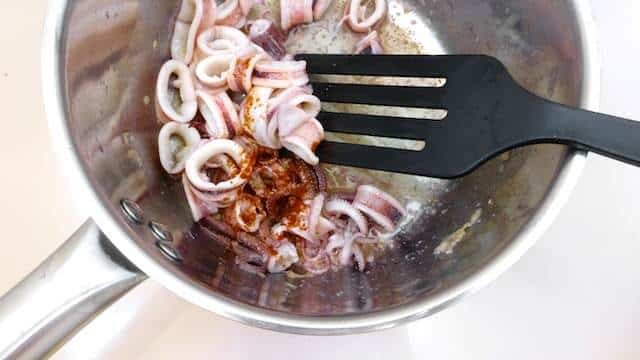 Love it or hate it. But I think squid ink pasta rocks! This is a pretty powerful pasta recipe. That squid flavor really hits your palate like mad.