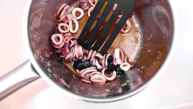 Love it or hate it. But I think squid ink pasta rocks! This is a pretty powerful pasta recipe. That squid flavor really hits your palate like mad.
