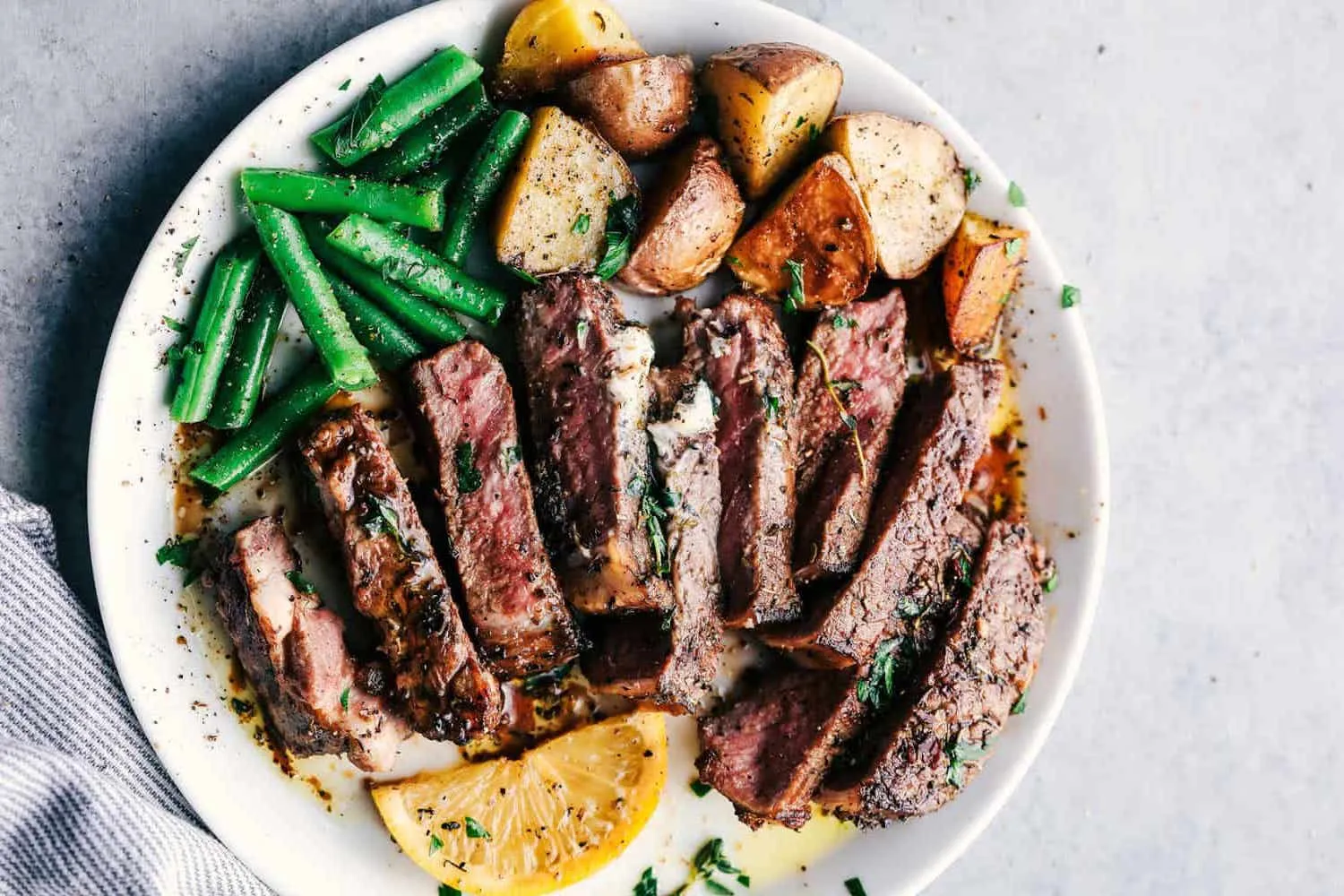 Are you looking for steak marinade recipes? Then you should take a look at these 20 fabulous steak marinade recipes roundup!