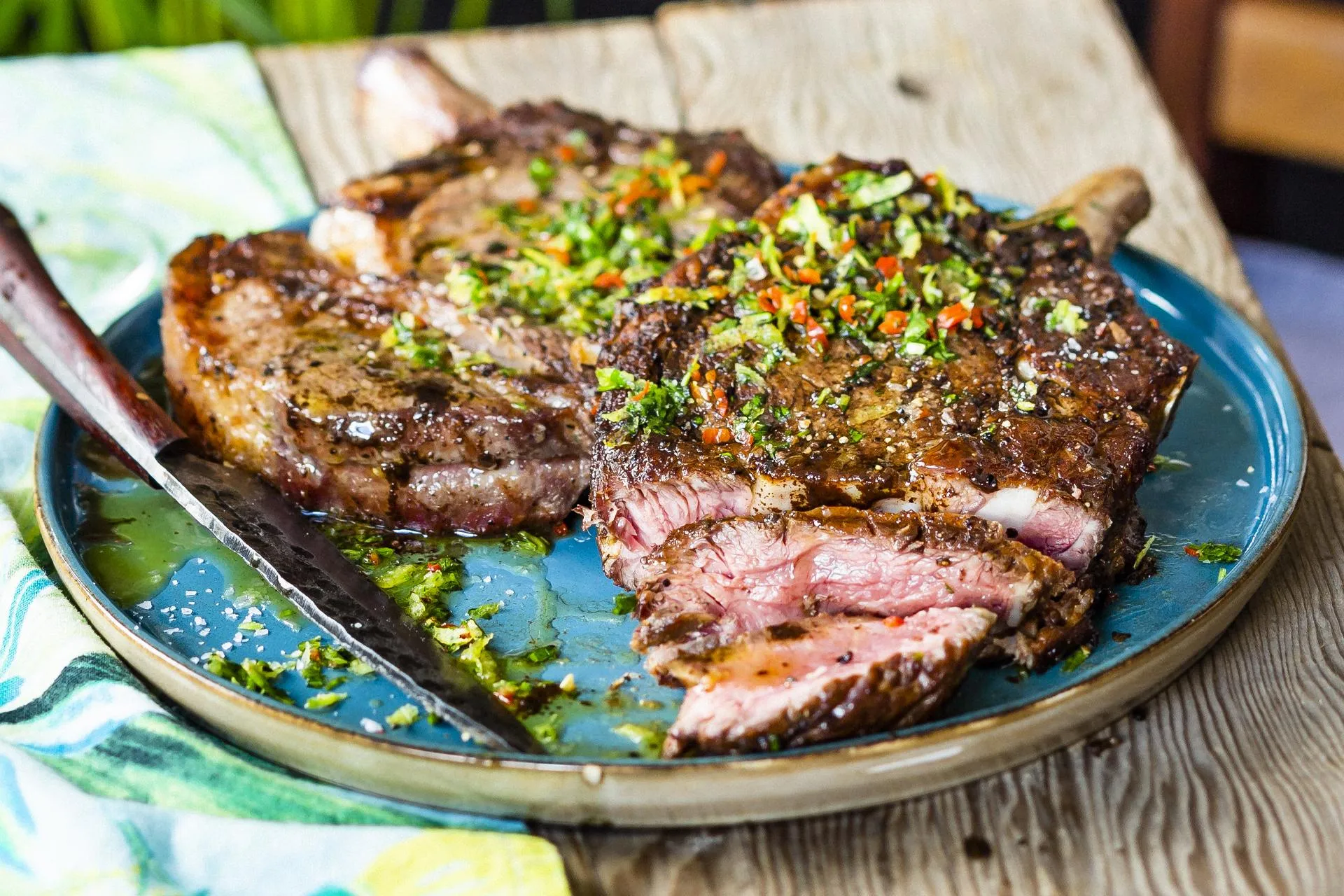 Are you looking for steak marinade recipes? Then you should take a look at these 20 fabulous steak marinade recipes roundup!