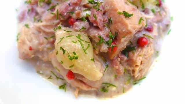 Chunky turkey stew with silverskin onions, bacon, sour cream and Belgian kriek or cherry beer... What a lovely autumn stew!