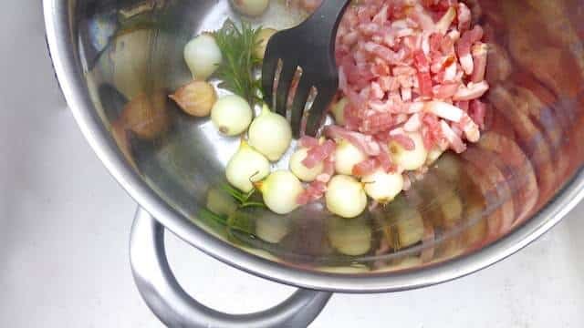 Chunky turkey stew with silverskin onions, bacon, sour cream and Belgian kriek or cherry beer... What a lovely autumn stew!