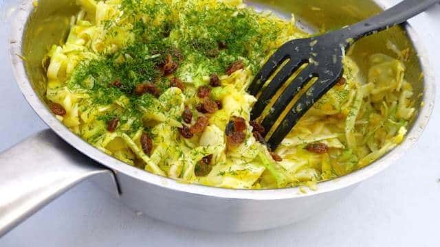 Fennel Escabeche Recipe: a lukewarm fennel salad with orange juice and vinegar, the perfect side dish for duck or grilled fish.