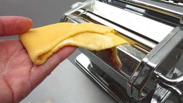 Here is my homemade pasta recipe: put aside all your fears then and enjoy making fresh pasta at home from now on! It's fun!