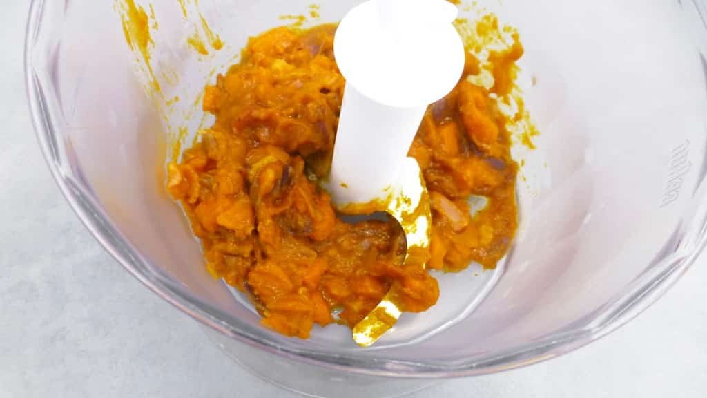 Check out my delicious homemade creamy pumpkin ravioli recipe, the ultimate autumn pasta! A fun recipe to make from scratch!