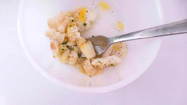 Remojon Andaluz, a great Spanish salad with oranges, salt cod and olives!