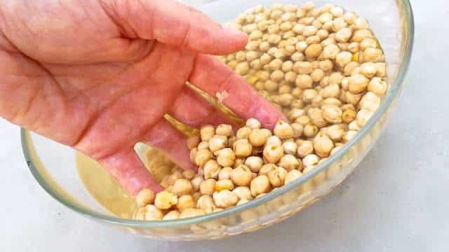 This smoky chickpea stew with pork belly is my take on the traditional garbanzas canarias, also known as garbanzas compuestas