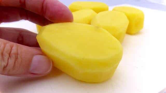 My buttery fondant potatoes, creamy smooth braised potatoes in the oven! I always want to try out new potato side dishes and these potatoes are to die for.