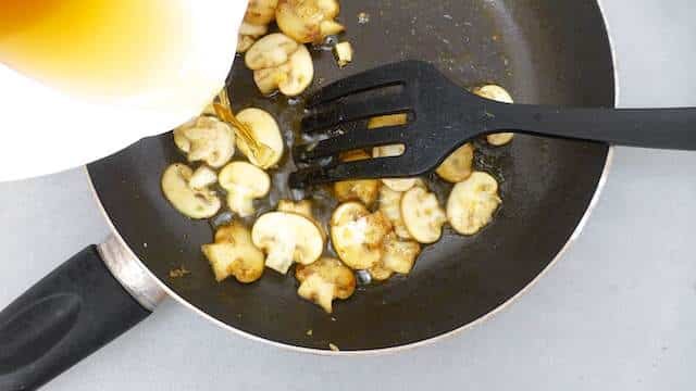 Perfect recipe to try for your next chicken dinner: my chicken marsala recipe with mushrooms and cream! Finger lickin' delicious...