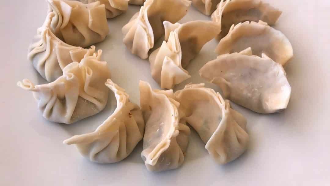 My homemade pot stickers recipe: ever heard of gyoza also known as Japanese ravioli? Here's my personal gyoza recipe then...