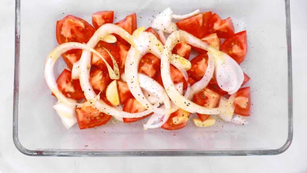 Tired of drizzling your salads with olive oil and vinegar? Try this roasted tomato vinaigrette! You will be surprised how much flavor is in it.