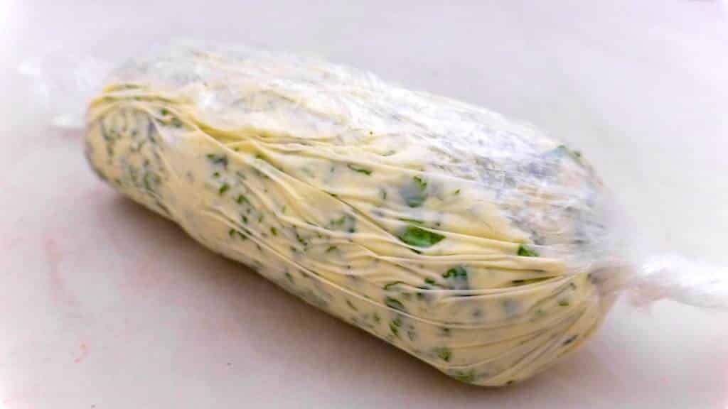 Rain, sun or snow: corn on the cob with cilantro butter always tastes great! This is an amazingly flavorful side dish recipe!