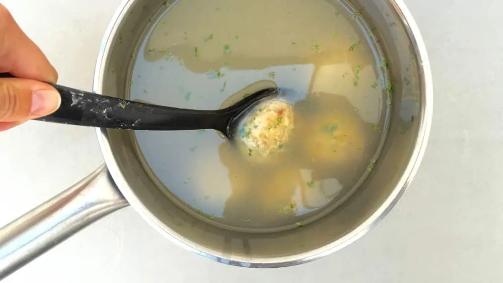 Easy German Speck Dumpling Soup Hearty homemade speck knödel in a hot beef broth: you will adore this bread dumpling soup! Lunch or starter, you decide...