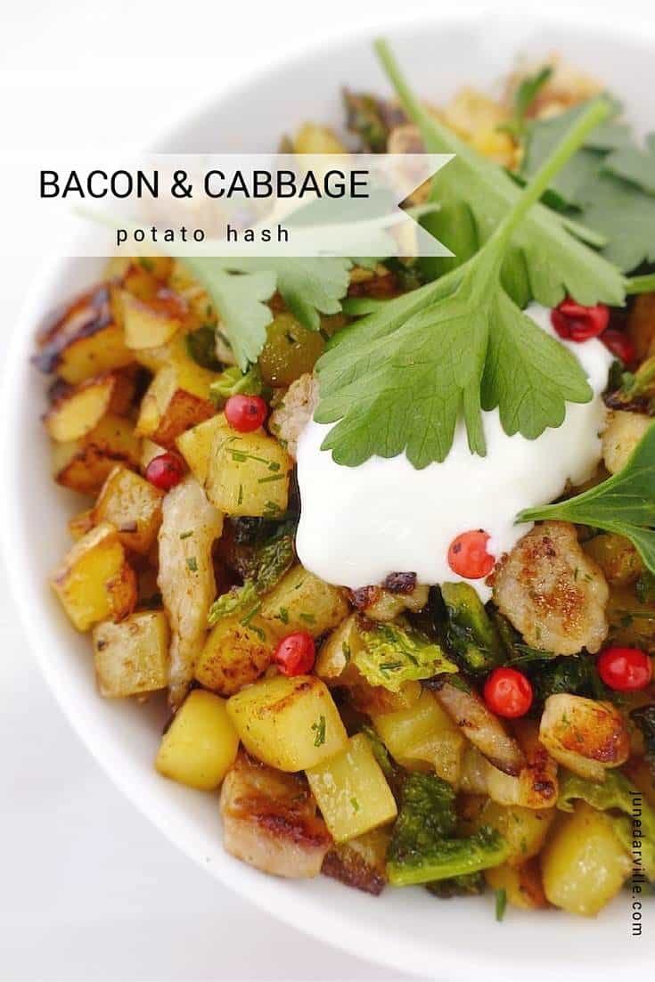 My baked potato hash with bacon, green cabbage and sour cream... This sounds like a pretty breakfast lunch, right? I love it!