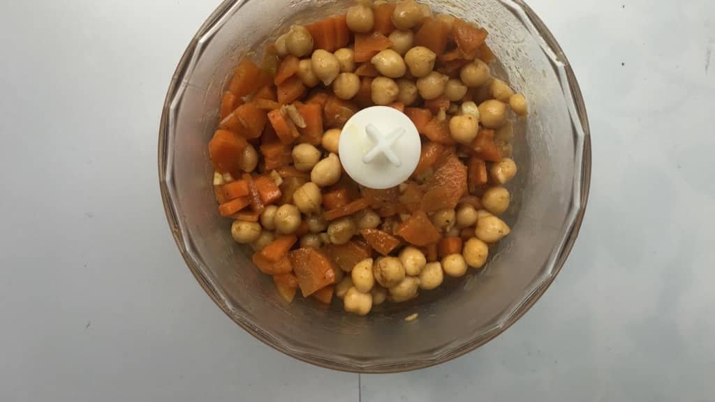I love the powerful Eastern spices in this carrot hummus! What an exciting alternative for the classic chickpea hummus...