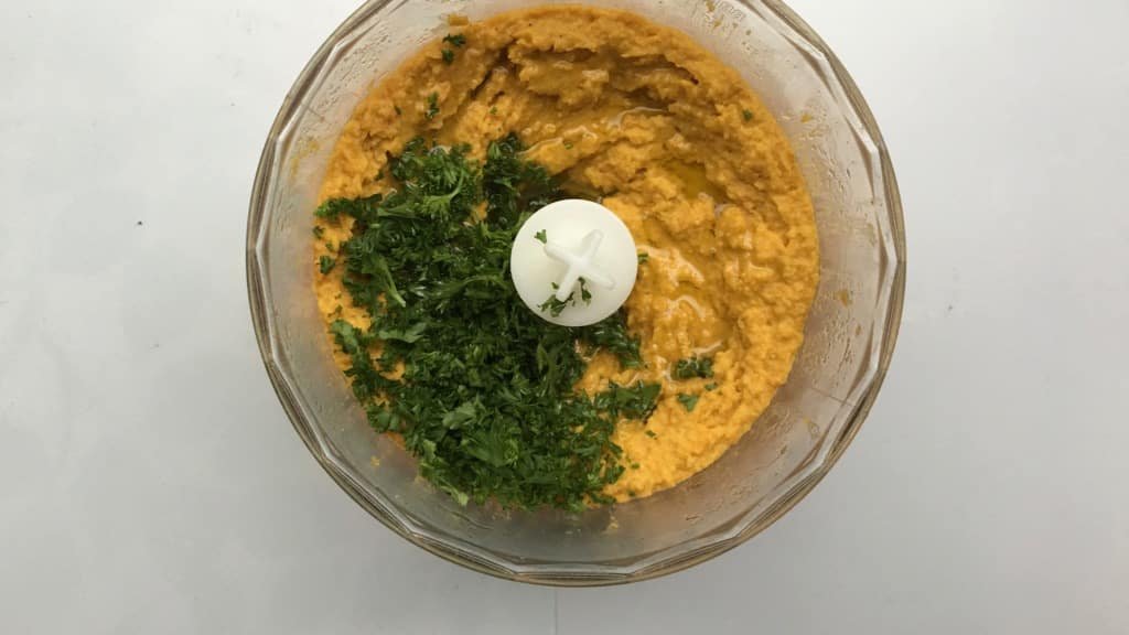 I love the powerful Eastern spices in this carrot hummus! What an exciting alternative for the classic chickpea hummus...