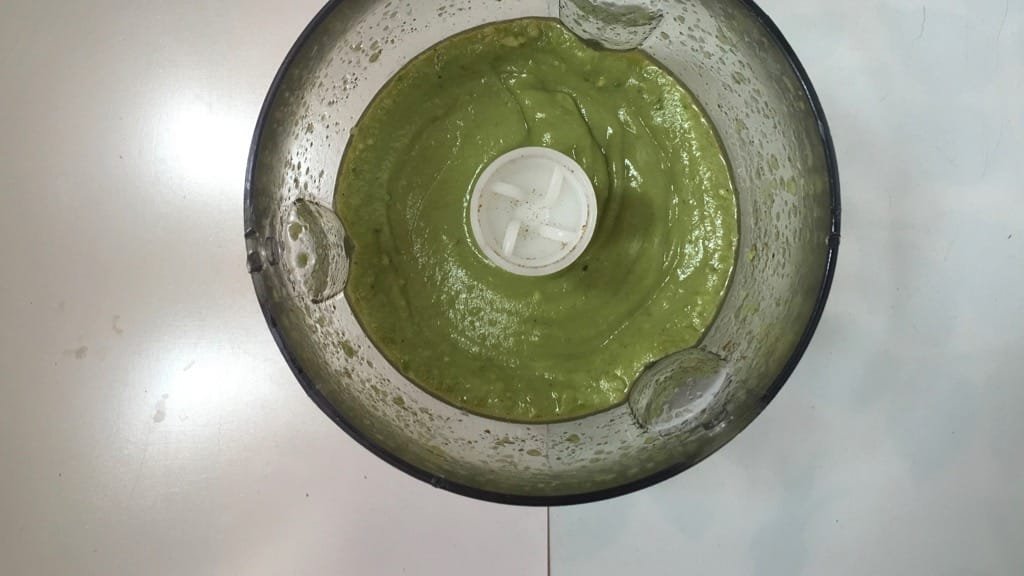 A bunch of beans and vegetables topped with a layer of this gorgeous creamy avocado dressing... What a great lunch idea!!