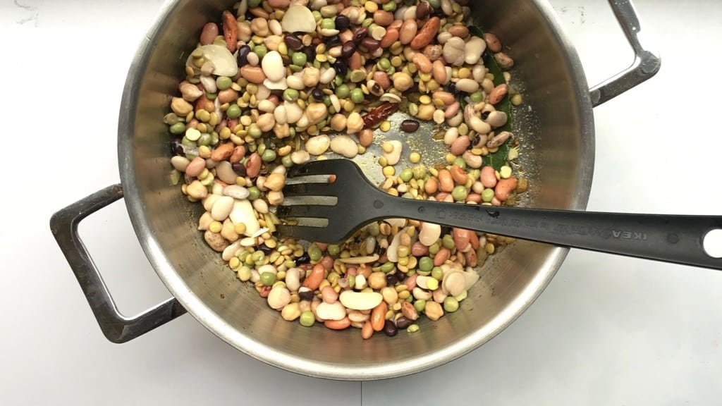 I used a bunch of Indian spices here in combination with dried beans, tomatoes and yogurt... this mixed bean stew is deliciously spicy and creamy!