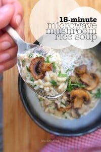 Easy 15 Minute Microwave Mushroom Soup No time to cook? Make a healthy microwave mushroom soup dinner! All you need is rice, vegetable stock, 4 mushrooms, grated cheese and cream...