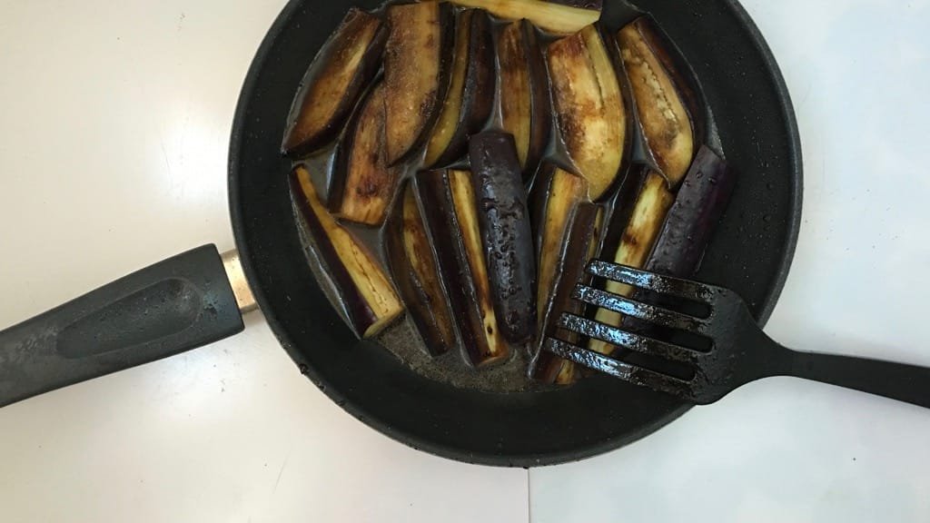 Do you like spicy food? Then you will just adore this hot and spicy Szechuan eggplant dish with ground pork and soy sauce!