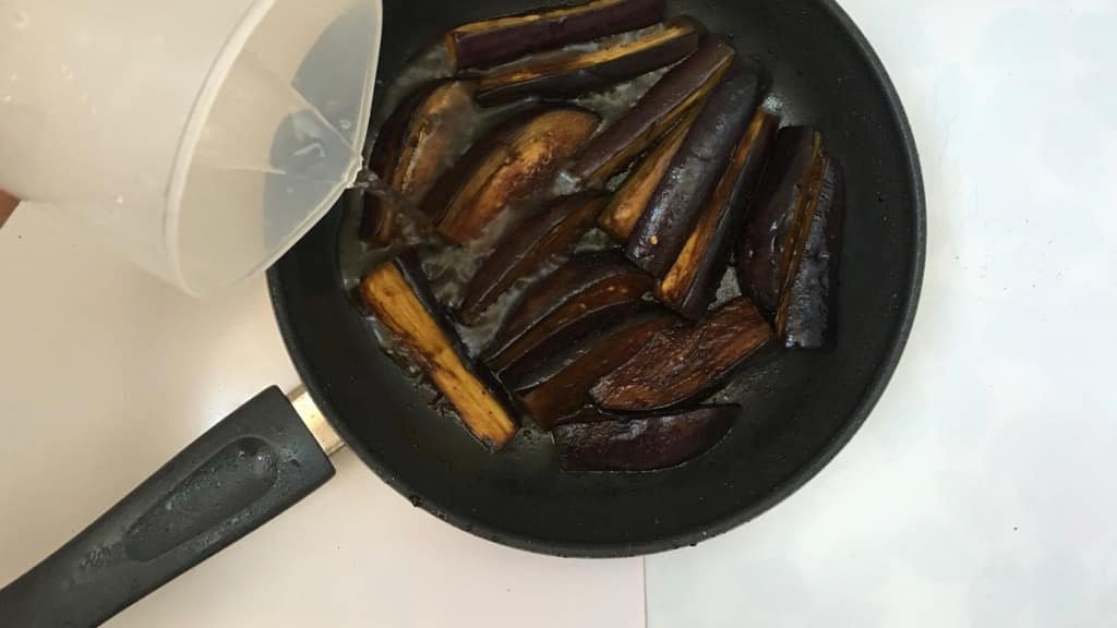 Do you like spicy food? Then you will just adore this hot and spicy Szechuan eggplant dish with ground pork and soy sauce!