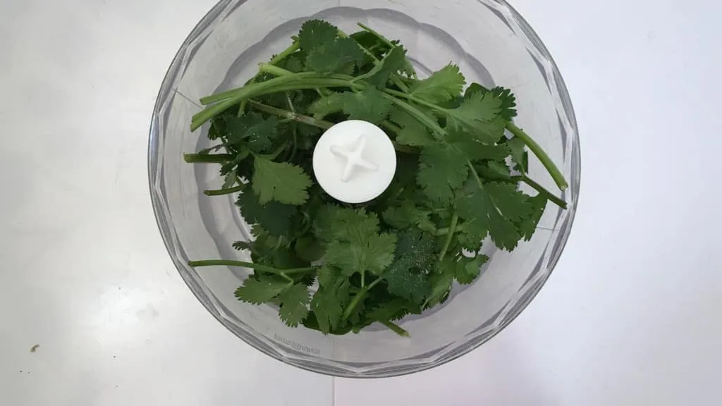 Best Avocado Pesto Spaghetti Recipe A healthy vegetable pasta sauce with a interesting twist: this creamy avocado pesto spaghetti with cilantro is highly addictive!