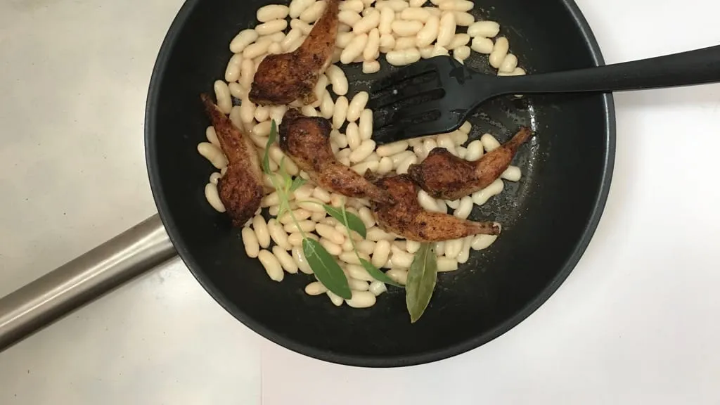 Delicious golden fried quail and beans in a velvety salted butter sauce with a hint of strong whisky... Enough said I think!