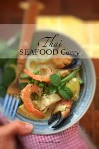 A super creamy Thai green curry with seafood: a bunch of prawns, fish, calamari, mussels and crab... awesome Thai dinner!