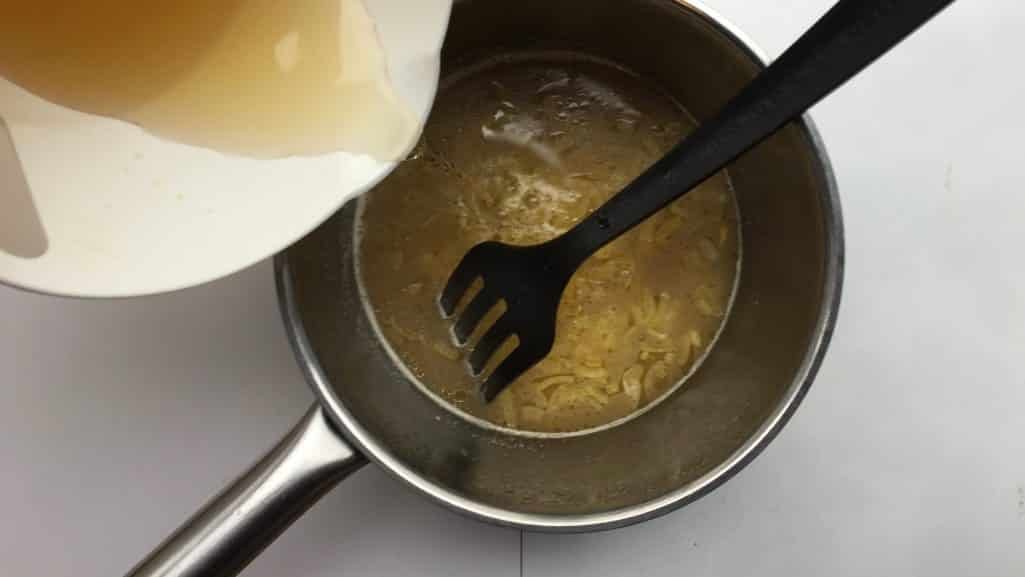 Top notch Belgian products in this beer and endive soup! Fresh endives, grey North Sea shrimp, a local strong ale and grated Belgian trappist cheese!