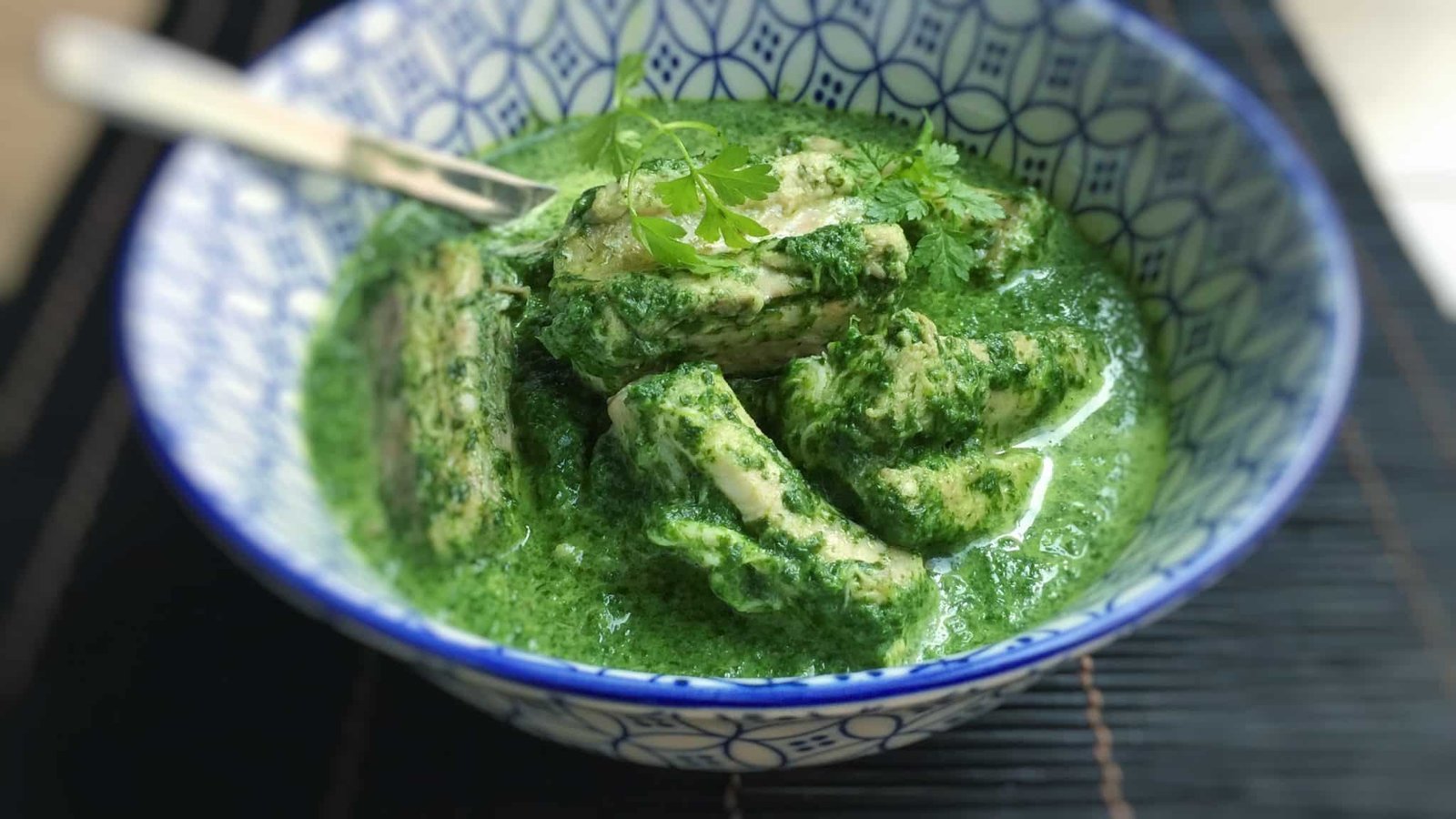 Eels in green sauce, this is a Belgian classic! Paling in 't groen, the herb sauce contains fresh parsley, mint, oregano and chervil!