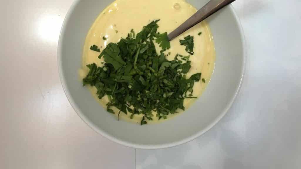 Looking for a yummy appetizer bite or a super savory side dish? You will just adore these fried artichokes in homemade cilantro mayo!